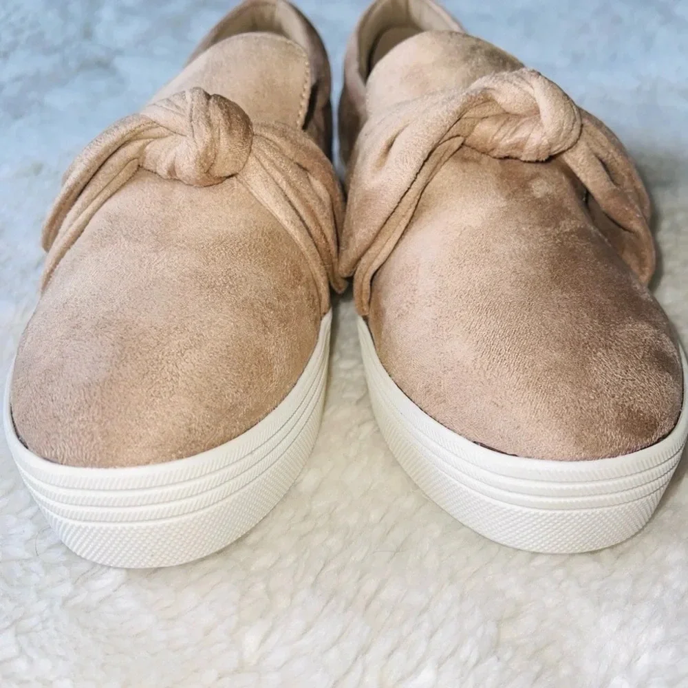 Comfort Atmosphere Taupe Pink Bow Suede Slip-on Sneakers 7.5 Women’s